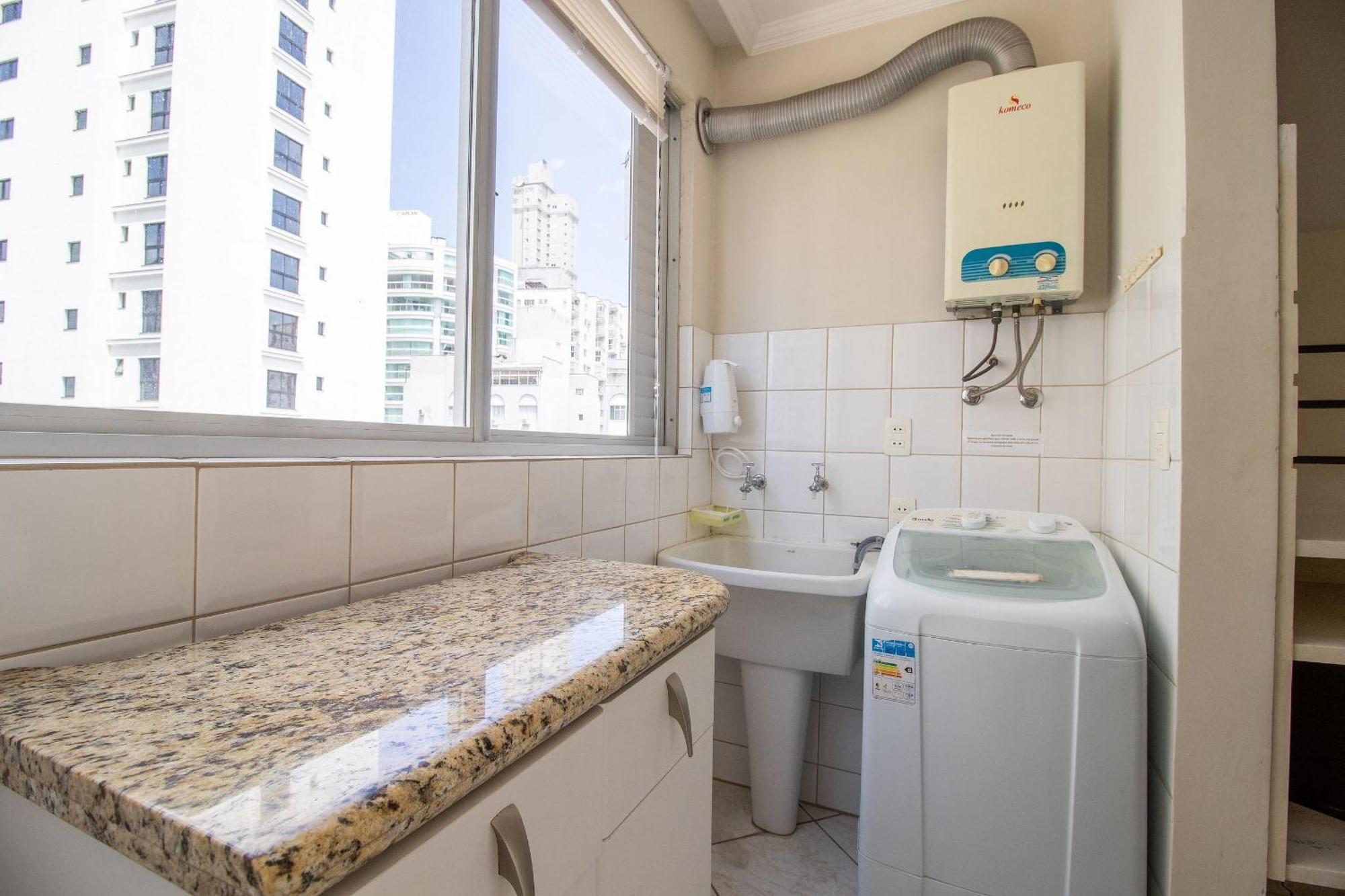 Ferienwohnung Crm71 - 3 Dorm, Centro, Tv Smart, Garagem, Wi-Fi Balneário Camboriú Exterior foto